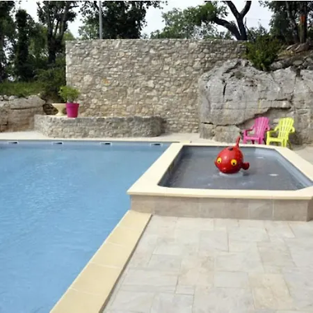 Confortable Avec Terrasse, 2 Pour 4 Pers. - Api-1-52-1397 Campingplatz *