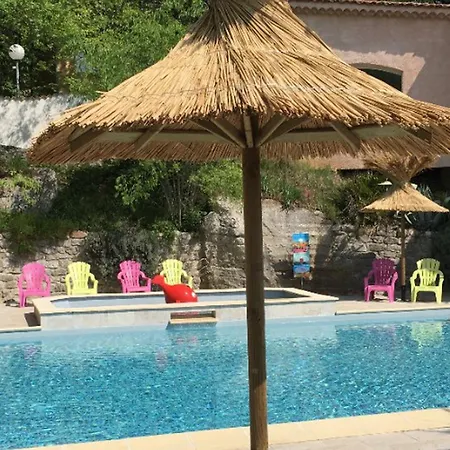 Campingplatz Confortable Avec Terrasse, 2 Pour 4 Pers. - Api-1-52-1397 *